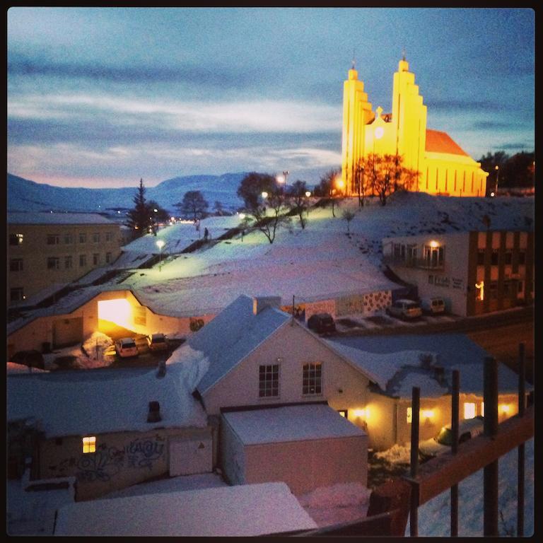 Guesthouse Hvitahusid Akureyri Exterior foto